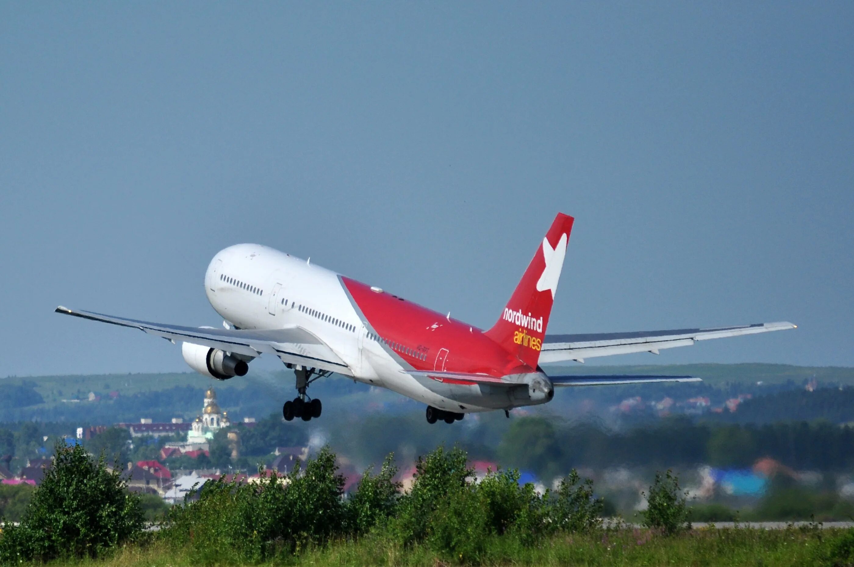 Сайт авиакомпании южный ветер. Боинг 737 Nordwind. Авиакомпания Nordwind Airlines самолеты. Нордвинд авиакомпания самолет. Боинг 737-800 Nordwind Airlines.