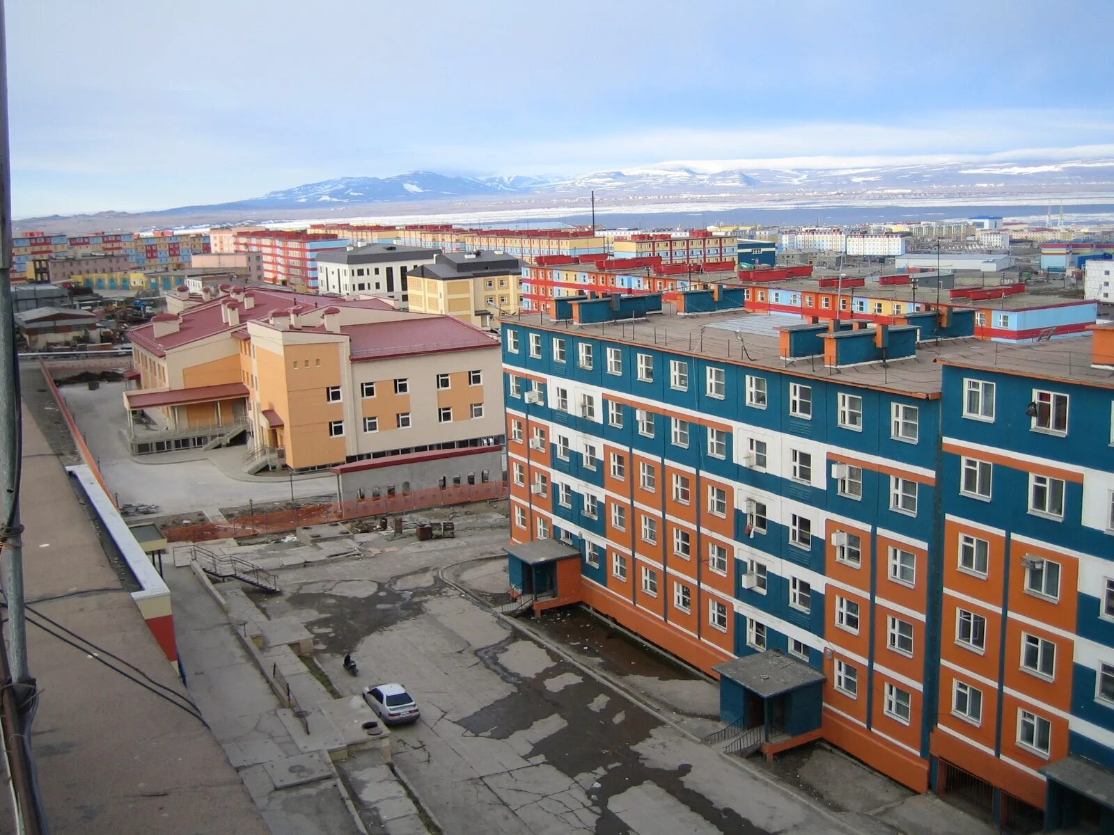 работа в анадыре вакансии с предоставлением жилья. работа вахтой логотип. работа в анадырь свежие вакансии. чукотский автономный округ. работа вахтовым методом для женщин.