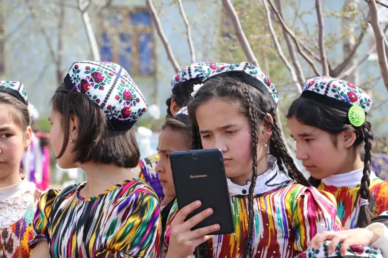 Навруз в узбекистане картинки. Дети и Навруз в Узбекистане. Каракалпакия Навруз. Праздник Навруз в Узбекистане. Навруз фото.