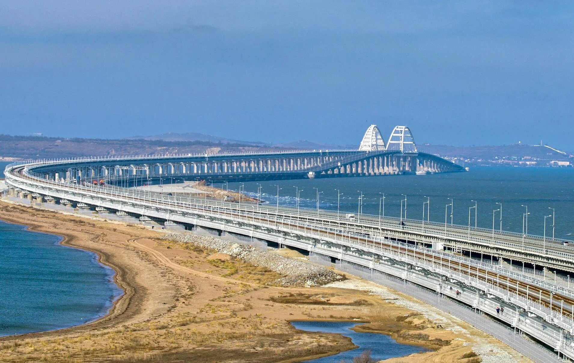 В какое время крымский мост. Крымский мост керчь. мост через керченский пролив. керченский мост 2025. мост через керченский пролив 2025.