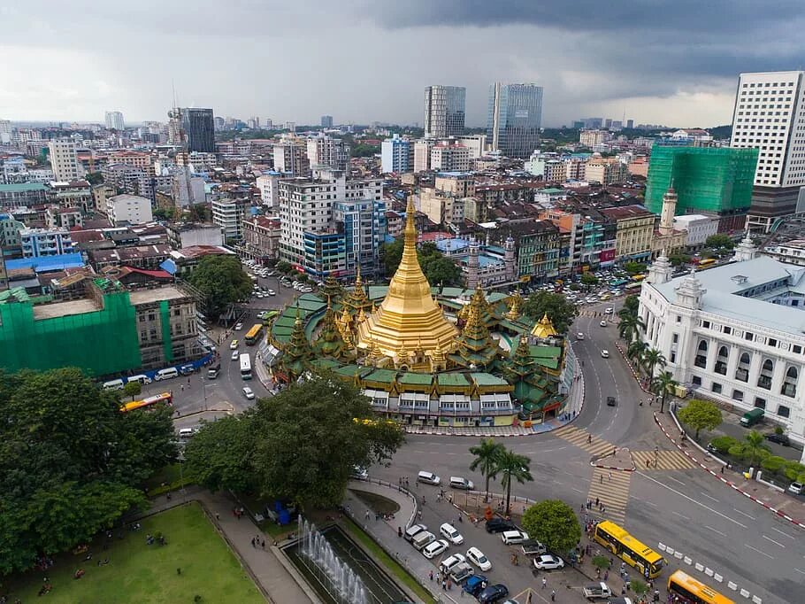 Янгон мьянма. Бирма Янгон. Янгон столица. Мьянма Нейпьидо. Нейпьидо столица Мьянмы.