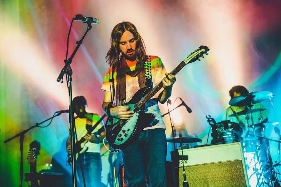 Тейм Импала. Группа Tame Impala. Психоделический рок исполнители. Tame Impala 2019 альбом. Включи tame impala