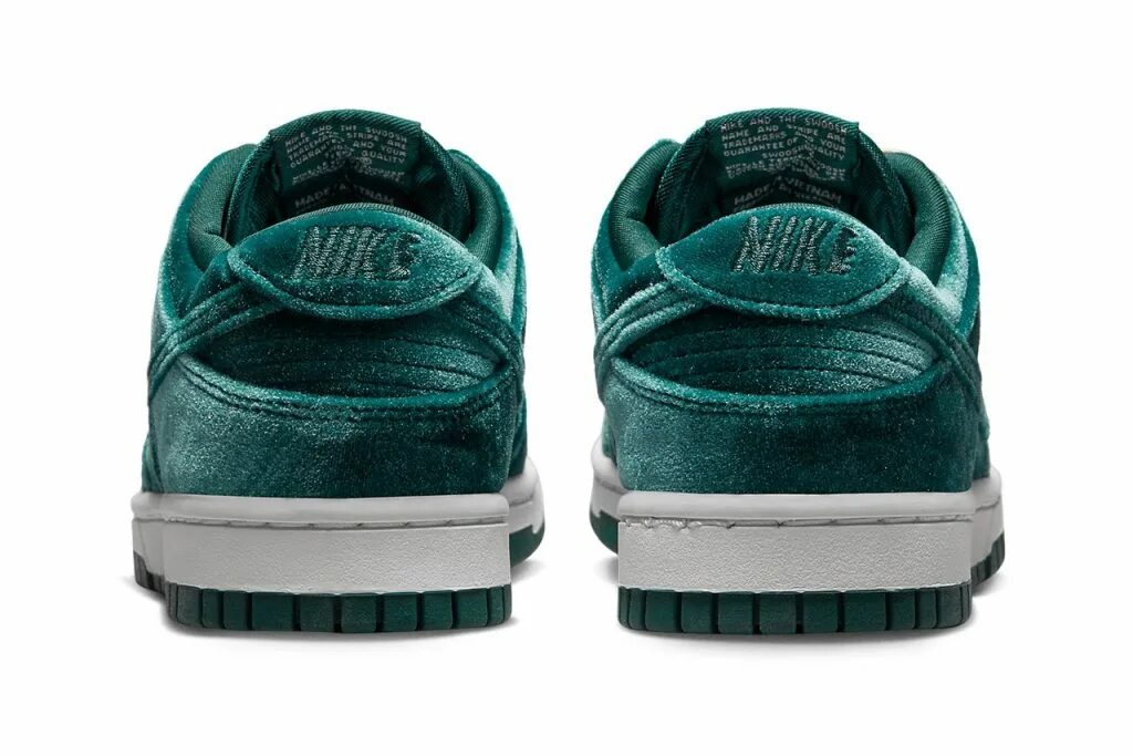 Nike Dunk Velvet. Nike Dunk Low Atomic Teal. Nike Dunk Green Velvet. Кроссовки Nike Dunk Low "Atomic Teal" dz5224-300 38.5. Бархатные найки