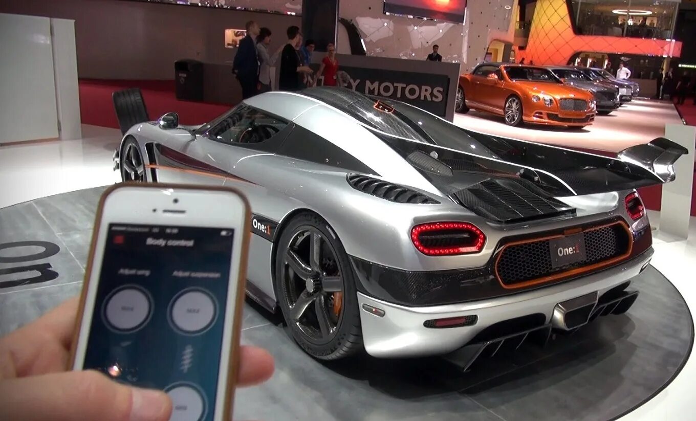 Koenigsegg как читается. Rc koenigsegg. спорткар koenigsegg one 1 спидометр. глава koenigsegg. кенигсегг в nfc фильме.