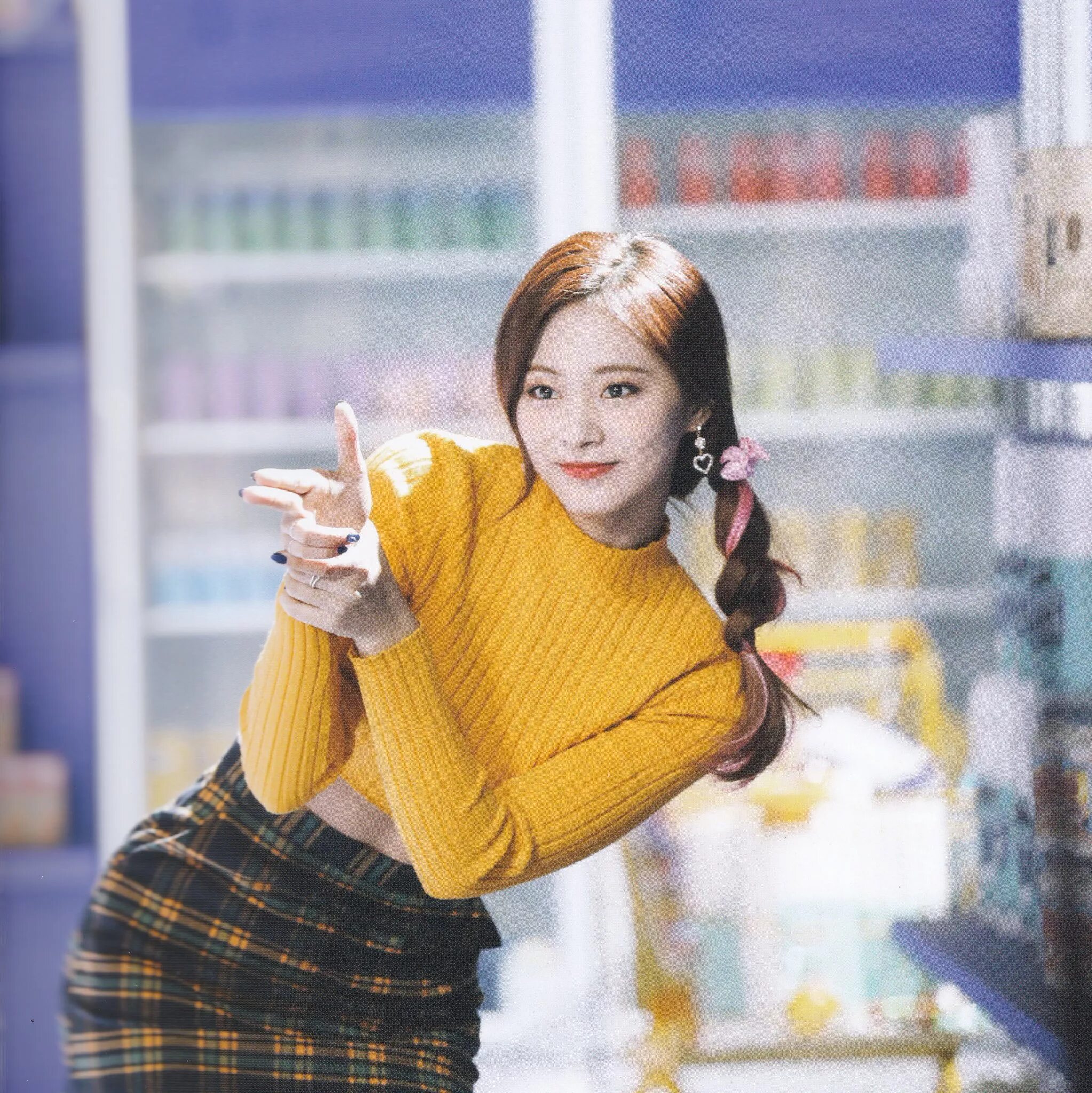 My best works a twice. Твайс. twice kpop tzuyu. twice kpop chou tzuyu. twice heart shaker.