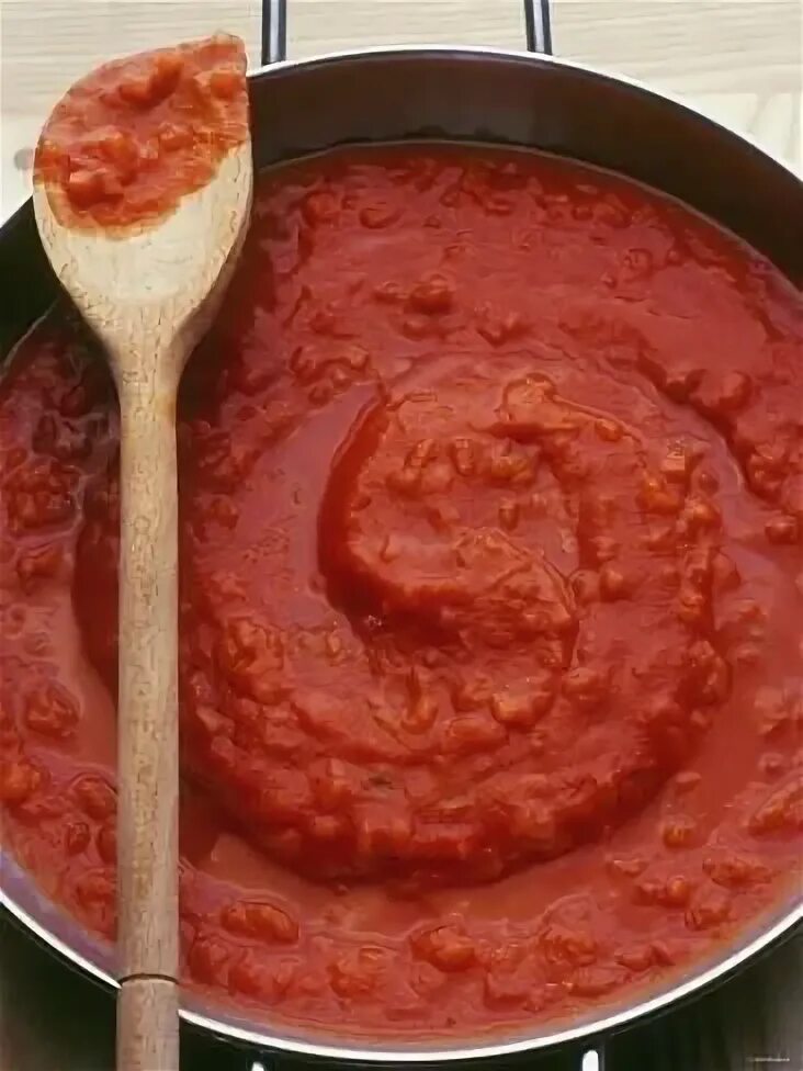 Томатная паста неаполитано. Паста с соусом неаполитано. Простая подливка к макаронам из томатной пасты муки и воды.