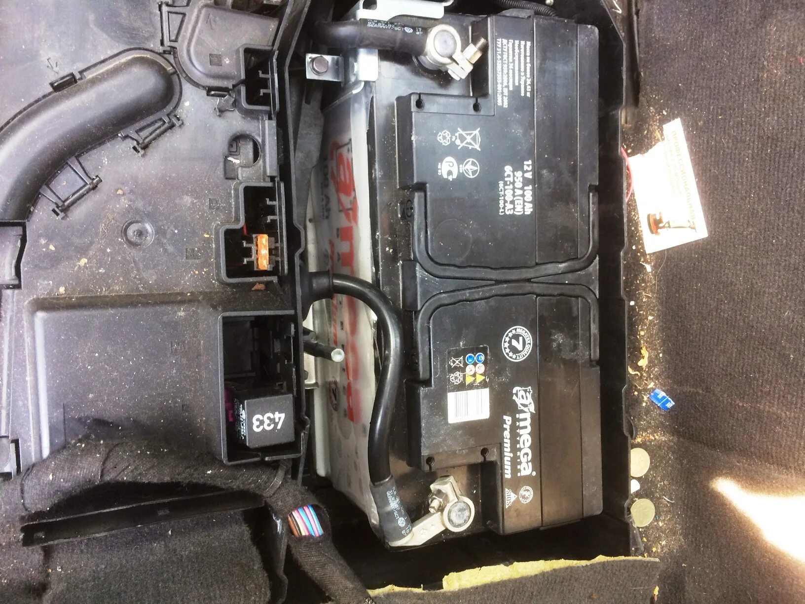 Замена Аккумулятора! - Volkswagen Touareg (1G), 3 л, 2009 года электроника DRIVE