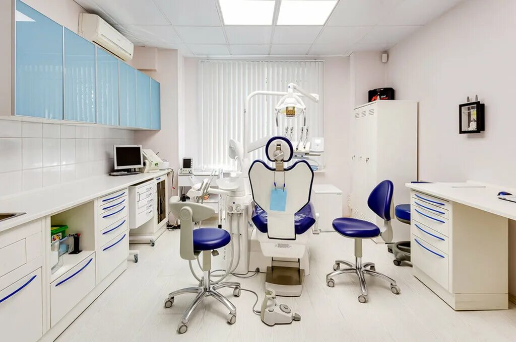 Стоматология рядом со мной показать цены адрес. Стоматологическая клиника «Дент-Аурум». Стоматологическая клиника Москва Студенческая. Стомотологическая клиника. Стоматология клиника Dental.