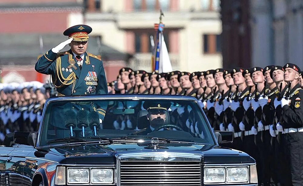 Министр обороны РФ Шойгу на параде Победы. Парад Победы Шойгу 2014. Россия сильная духом