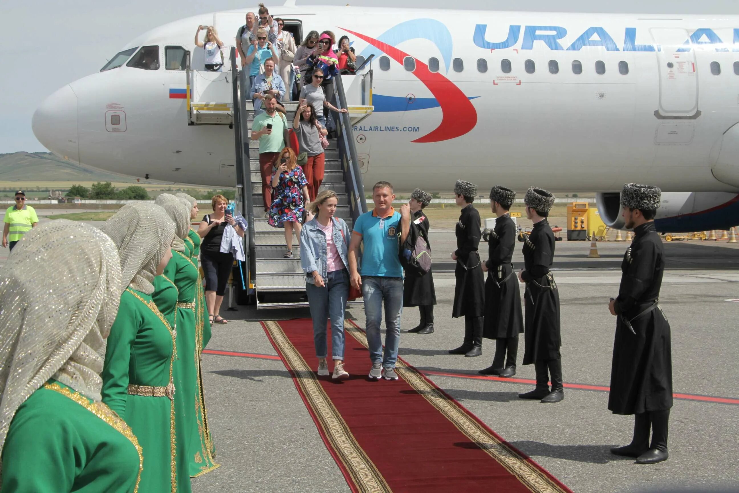 Аэропорт Грозный 2022. Грозный 2022 город. Грозный с самолета. Чечня туризм.