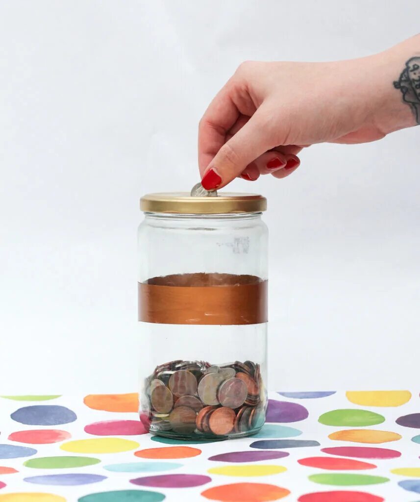 копилка своими руками. какие копилки можно сделать. копилка своими руками. копилка для денег из коробки. копилка из банки.