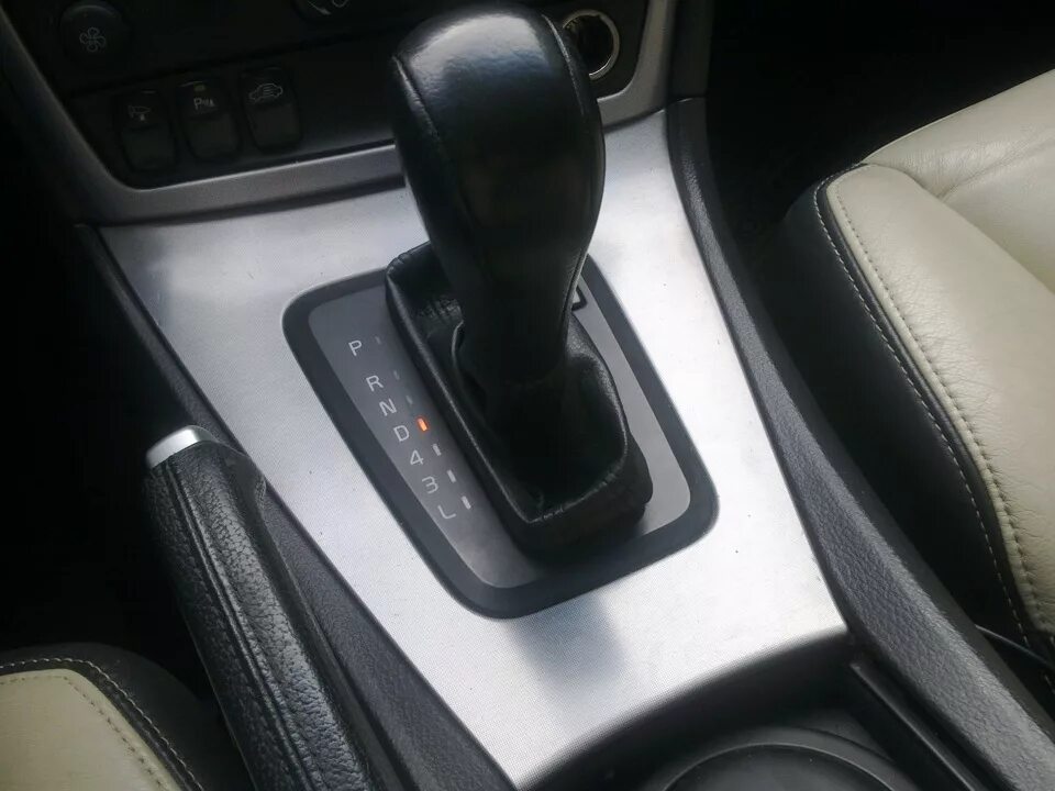 Не переключается акпп. Селектор акпп volvo s60. volvo ручка селектора акпп. автомат volvo s60. вольво s60 селектор.