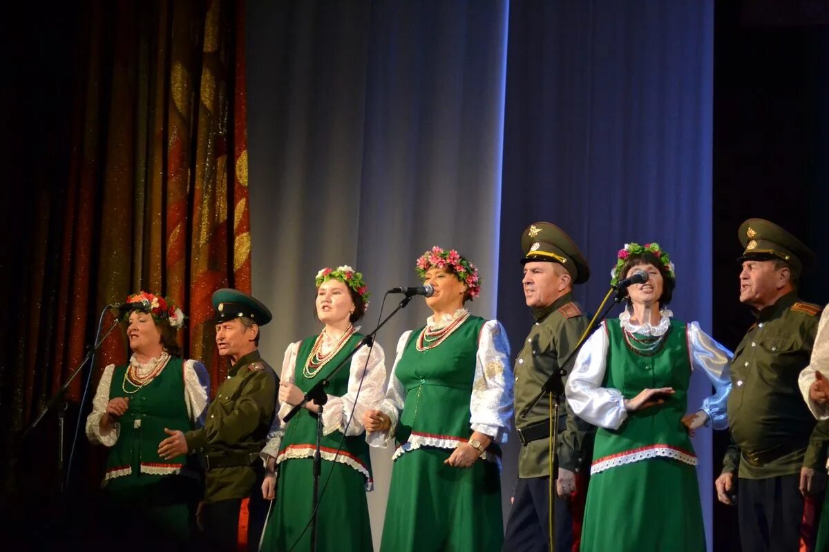 Вольница сочи. Казачий пляс. Казачий фестиваль конкурс. Багатица ансамбль россошь фото. Фестиваль казачья застава санкт-петербург.