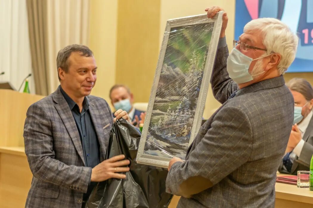 Дважды два апатиты. Дважды два апатиты