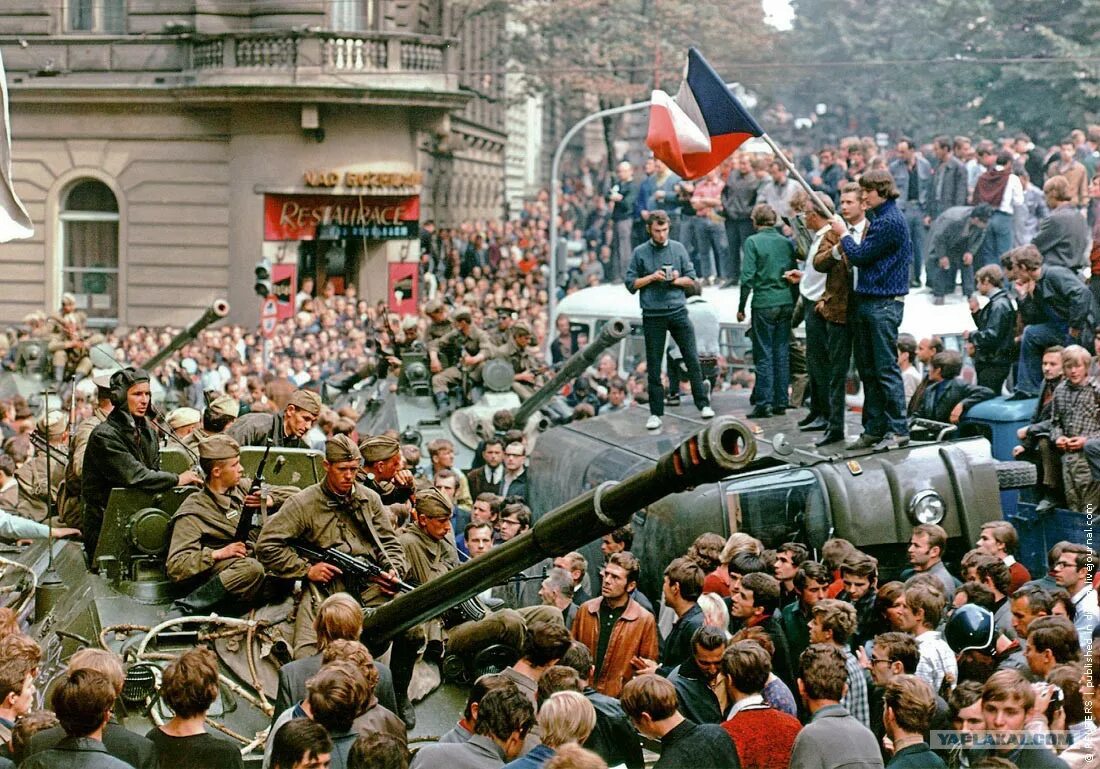 Чехословакия албания венгрия. Советские войска в Праге Чехословакия 1968. Операция «Дунай». Чехословакия, 1968 год..