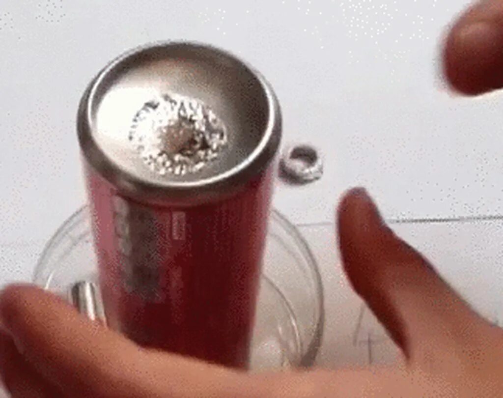 Галлий заряд. Галлий и алюминий. галлий gif. галлий и алюминий реакция. алюминий гифка.