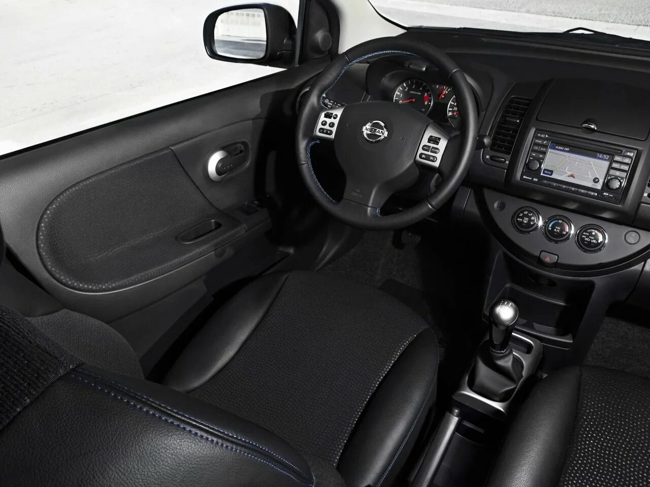 Nissan note 2008 салон. Nissan note 2012 tekna. Note комплектации. Ниссан ноут 2007 года салон. Ниссан нот 2009 салон.