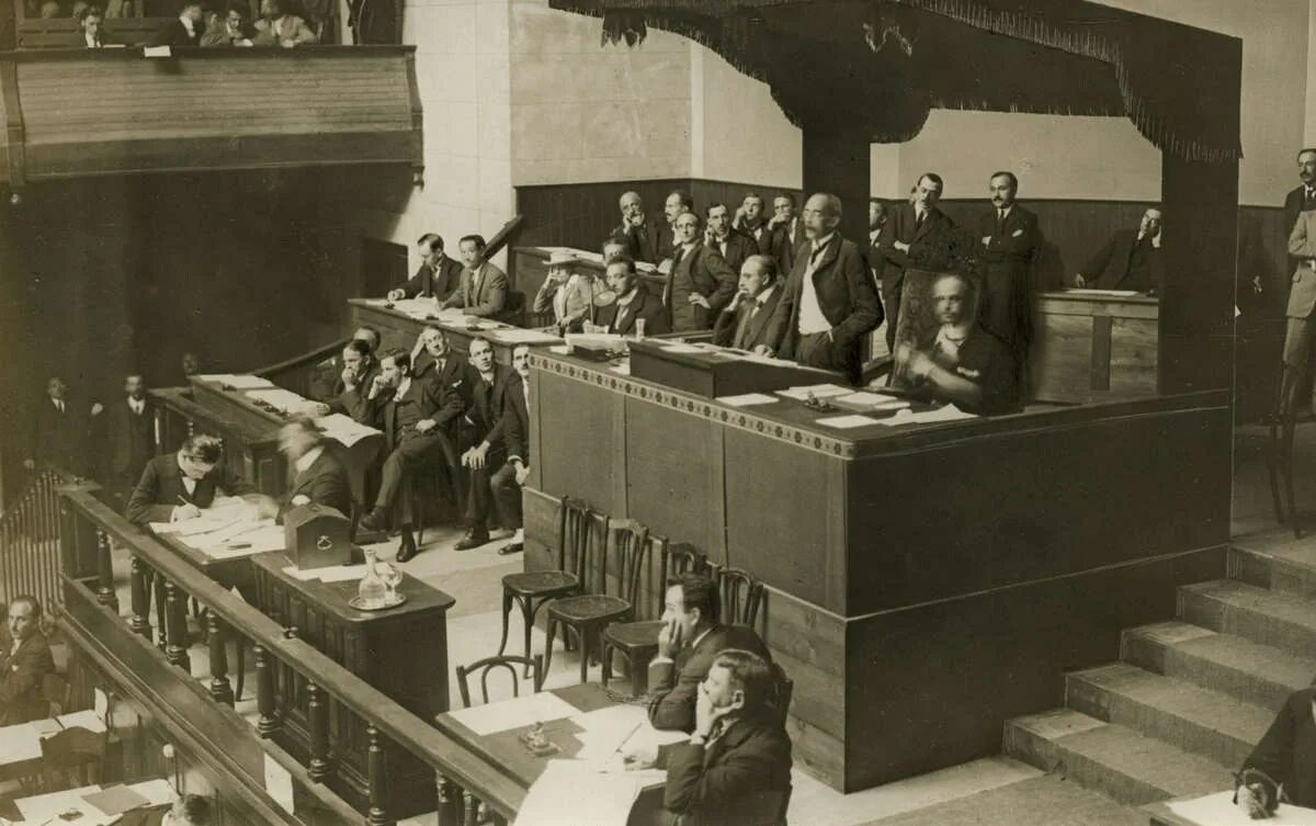 компания 1919. армия юденича в гражданской. компания 1919. лига наций 1940. пароход каунас.