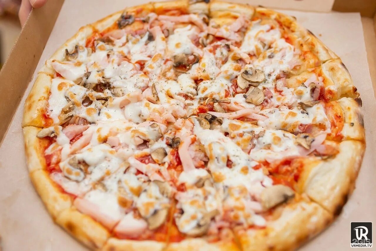 Бирсити пицца березовский. Пицца морская фото. Пицца кемерово проспект шахтеров. Соус для сырной пиццы без томатной. Пицца том ям додо.