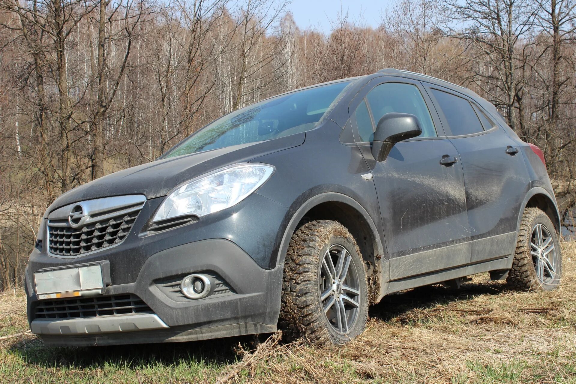 Opel полный привод. Опель Мокка оффроуд. Opel Mokka полный привод. Мокка 1.4 турбо. Opel Mokka на грязевой резине.