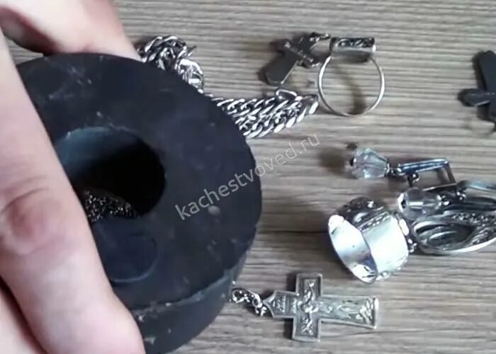 Как определить серебро. Поддельное серебро. серебряные изделия с йодом. проба серебро 925 подделка. что такое подлинное серебро.