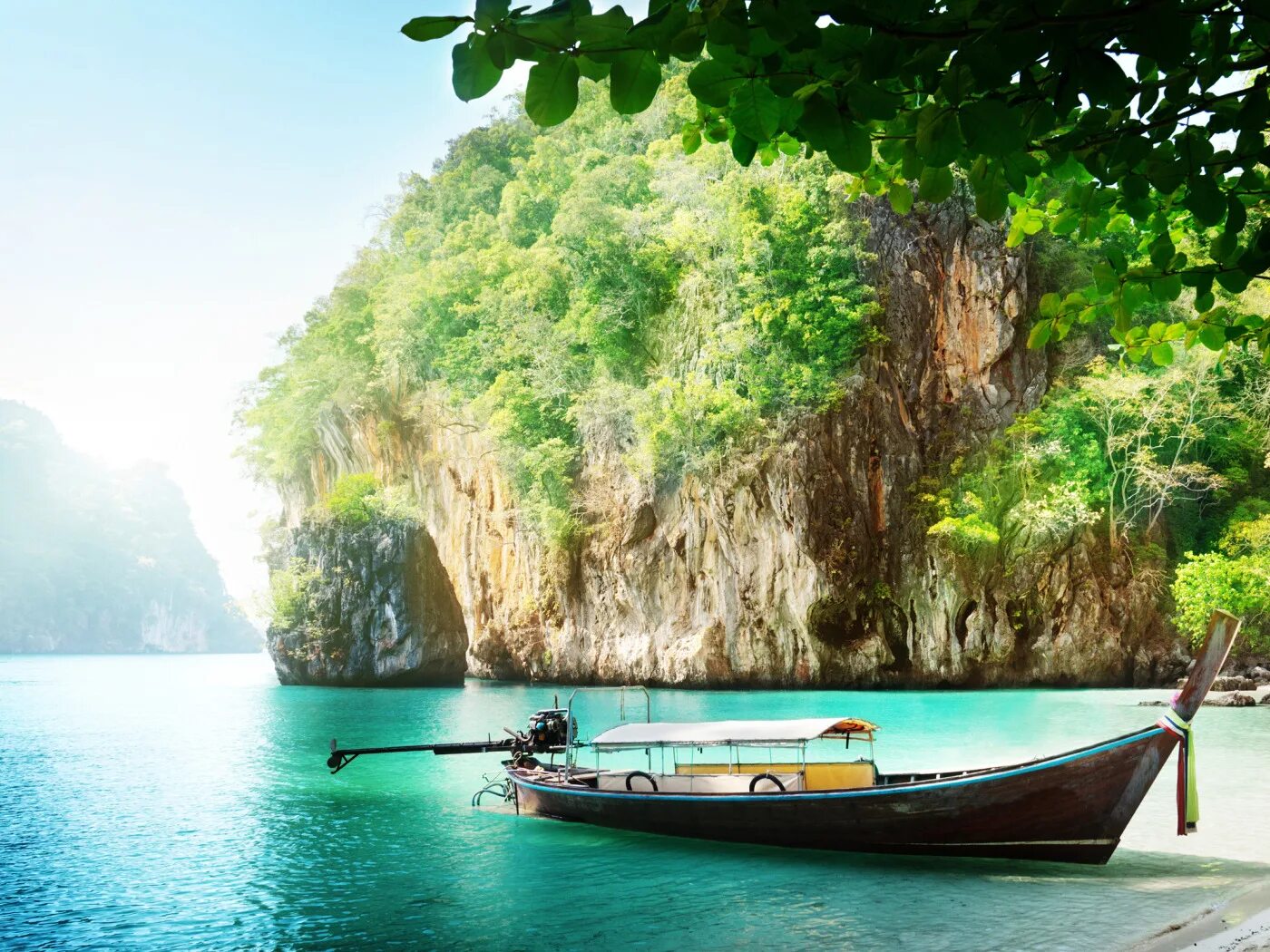 Boat island. Остров Сиам в Тайланде. Пейзажи Тайланда. Лодки в Тайланде. Тайланд на рабочий стол.