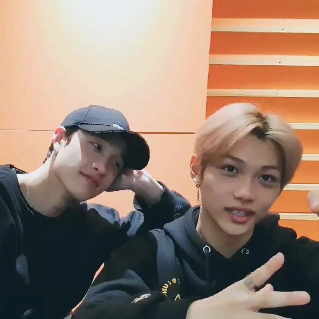 Felix bang. Felix bang