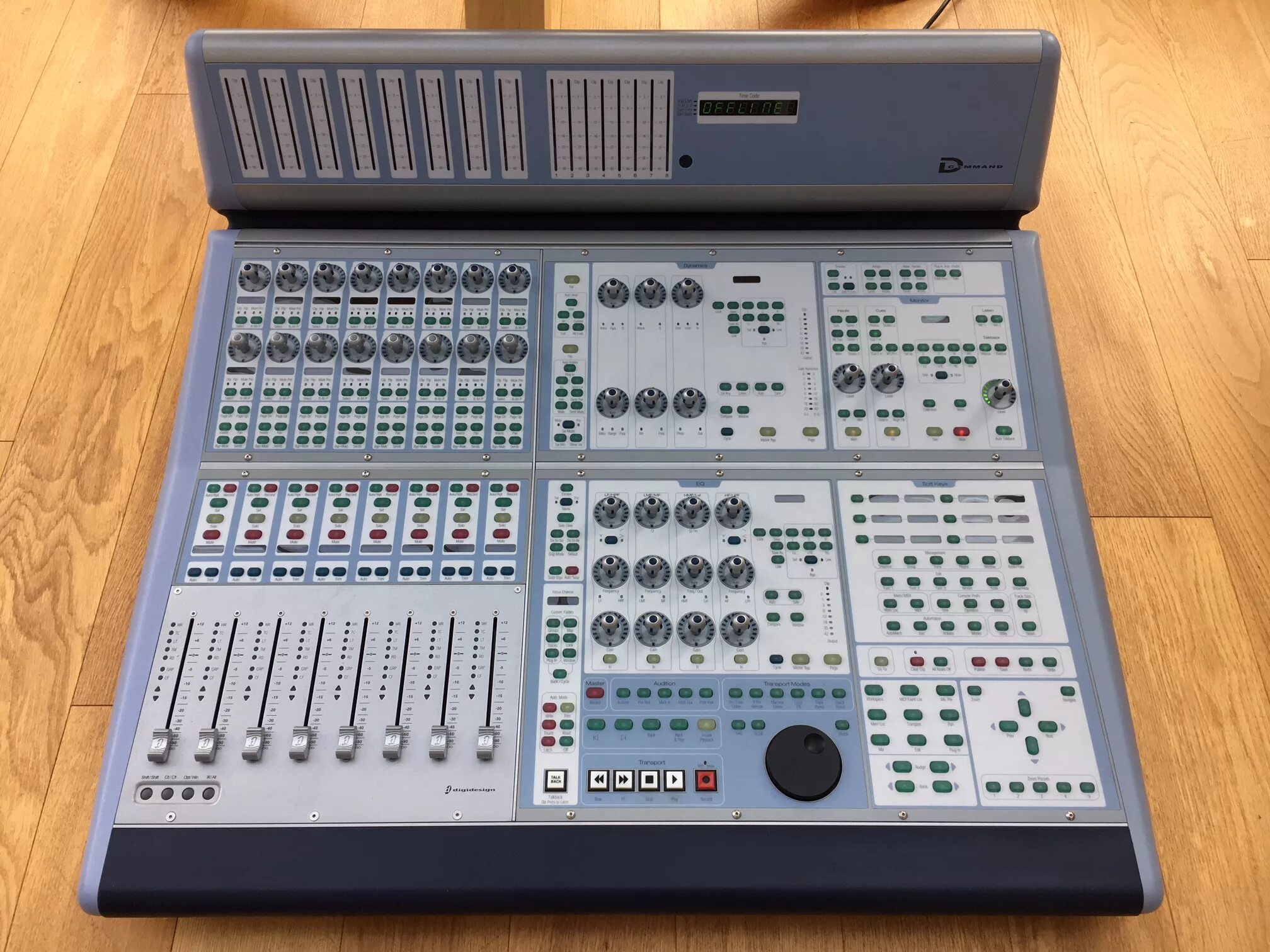 Аналоговый сигнал 4-20 ма на 2 приемника. Led controller k-8000dmx. 8. Comap контроллер 0380. Db technologies 210.