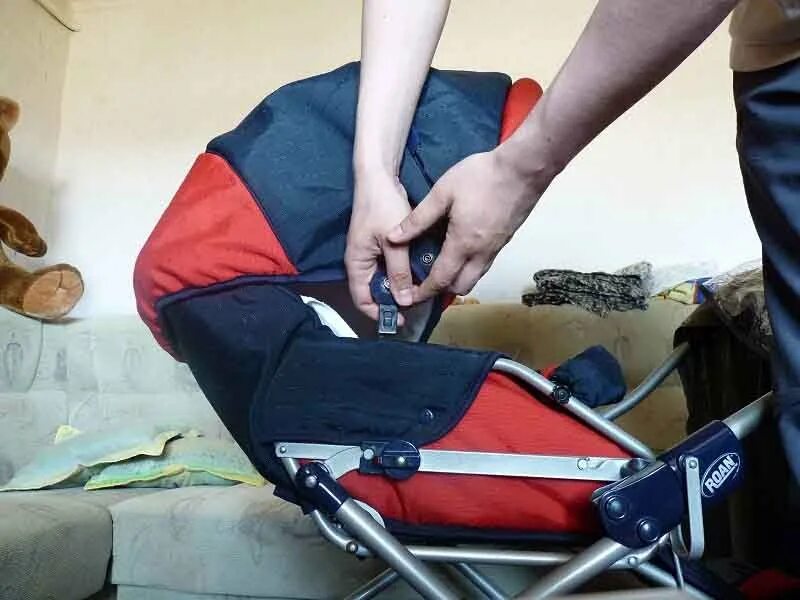 Как разобрать люльку. Коляска в разборе. коляска для ребенка разбирается. разобрать коляску люльку. коляска для стиральной машины.