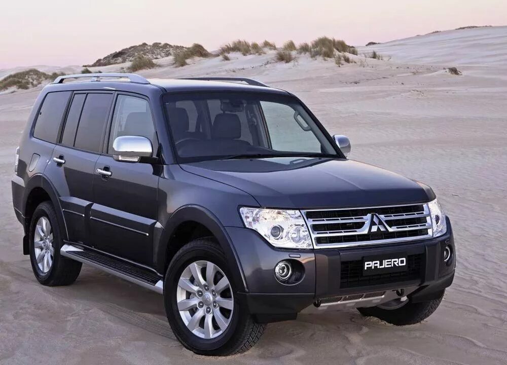 Mitsubishi pajero объем. Митсубиси Паджеро 2009. Митсубиси Паджеро 4. Митсубиси Паджеро 4 2009. Мицубиси Паджеро 6.