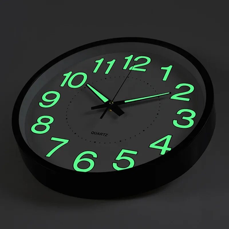 Часы настенные кварцевые DIY Clock 12s003. Светящиеся часы. Часы светящиеся в темноте. Часы настенные светятся в темноте. 5 световых часов