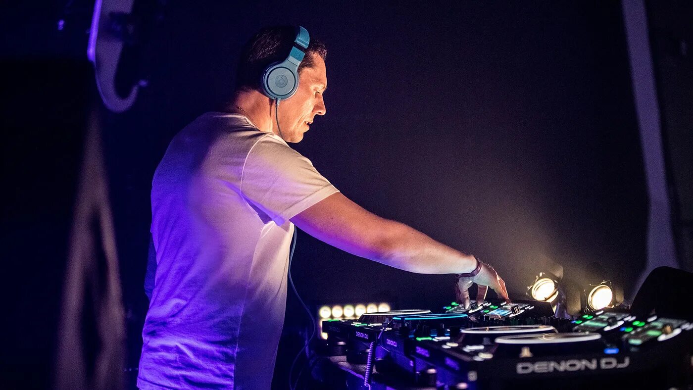 Tiesto 2009. Тиесто 2023. T yest. T yest. Музыка тиеста.