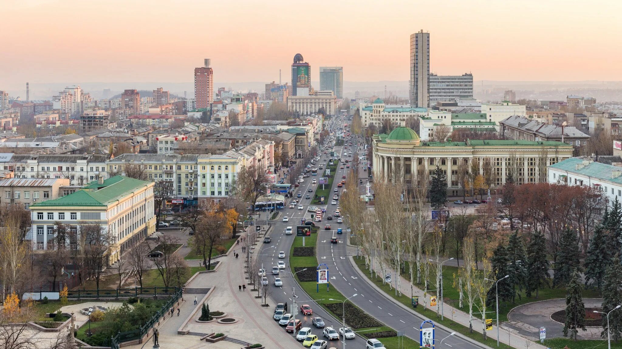 Донецк центр улицы. Столица донбасса донецк. донецк центр города. донецк 2013.
