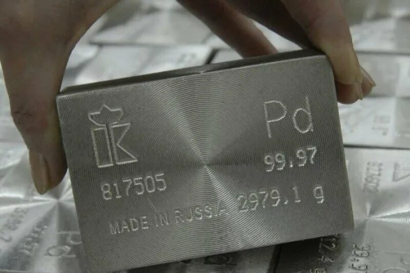 Палладий добыча. Палладий металл. металлический палладий. норильский никель палладий. палладий цвет металла.
