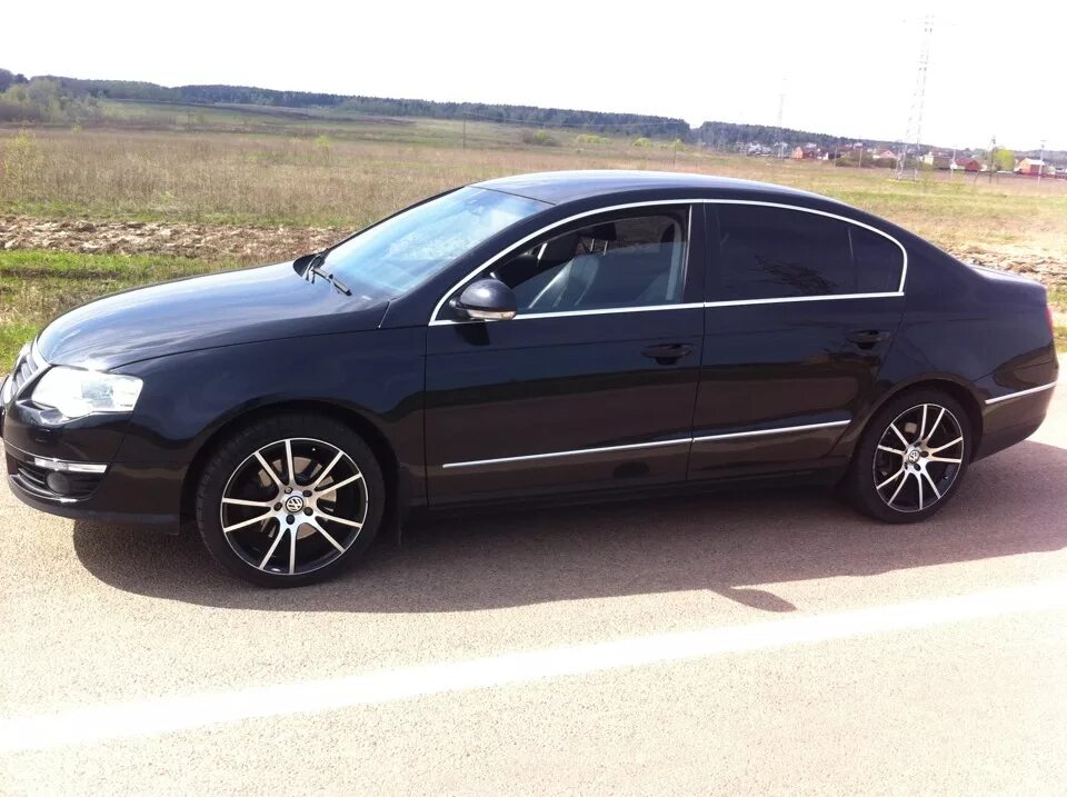 B6 16. VW Passat b6 r17. Фольксваген Пассат б6 на 17 дисках. VW Passat b6 r19. Volkswagen Passat b6 диски r17.