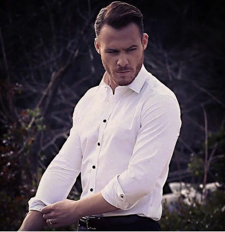 Турецкий актер керем. Актер керем бурсин. Керем бурсин. Керем бурсин 2020. Керем бурсин gq 2020.