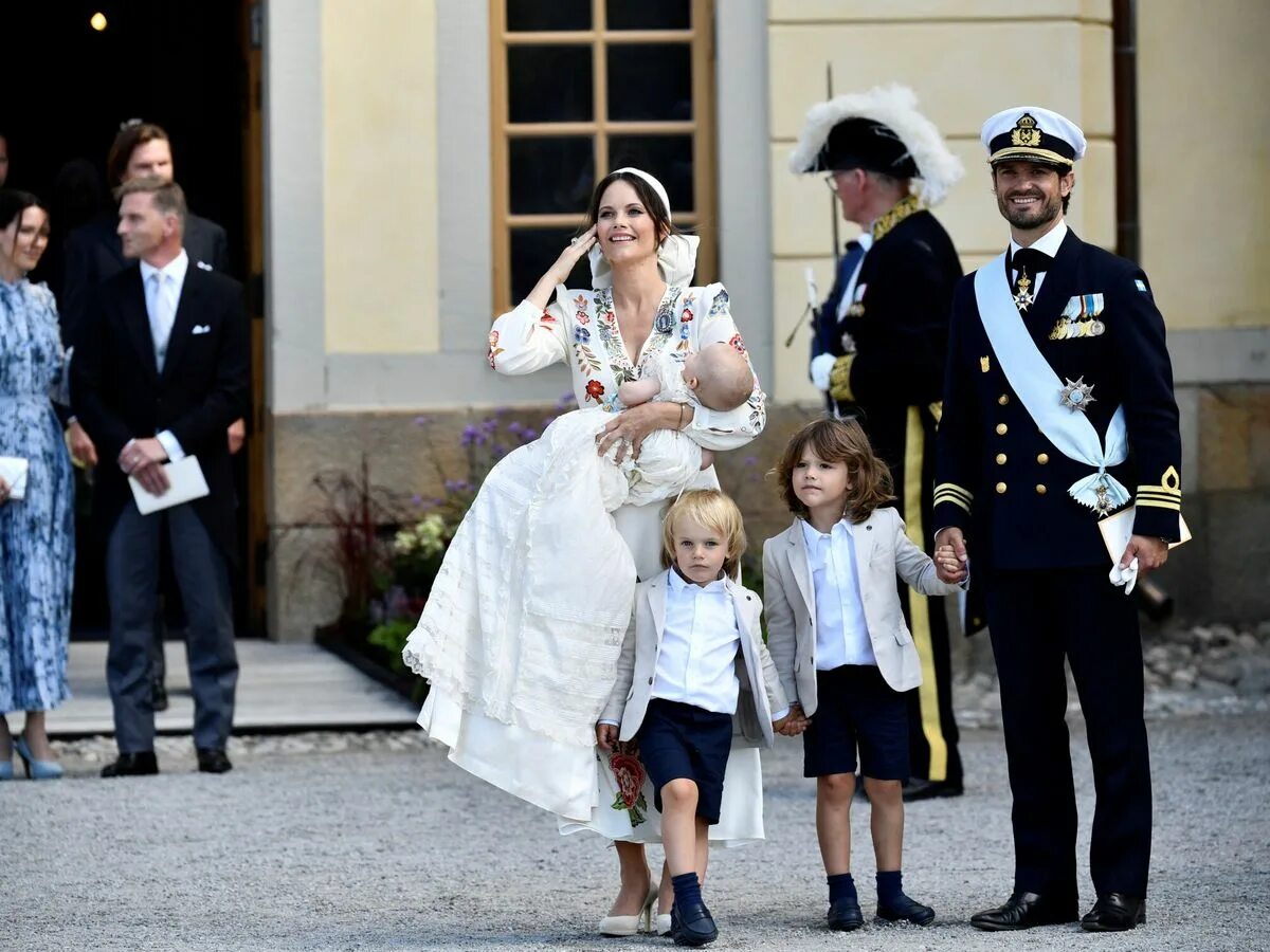 Королевская семья Швеции. Королевская семья Швеции 2022. Шведская Королевская семья 2023.