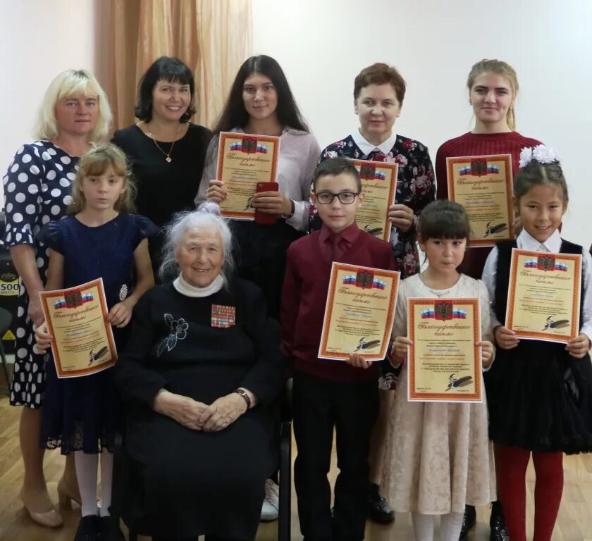 Директор 3 школы людиново. Директор 3 школы людиново. Людиново 6. Людиново 6. Город людиново школа номер 6.