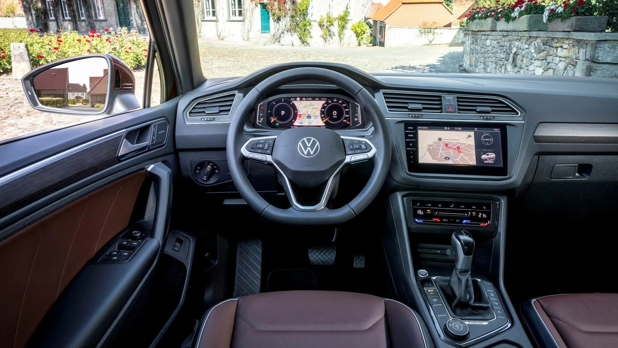 Volkswagen Tiguan 2021 Interior. Фольксваген Тигуан 2021 салон. VW Tiguan 2021. Volkswagen Tiguan 2021 салон. Volkswagen tiguan комплектации