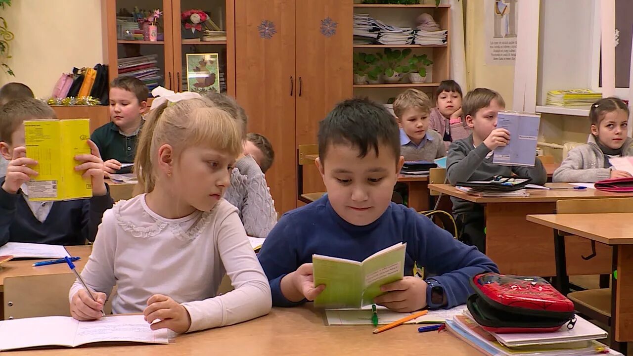 Каникулы 2023-2024 для школьников. Каникулы весенние 2023 у школьников в россии. Каникулы на 2023-2024 учебный год. Осенние школьные каникулы в 2023 году. Каникулы в 2024 году у школьников воронеж.