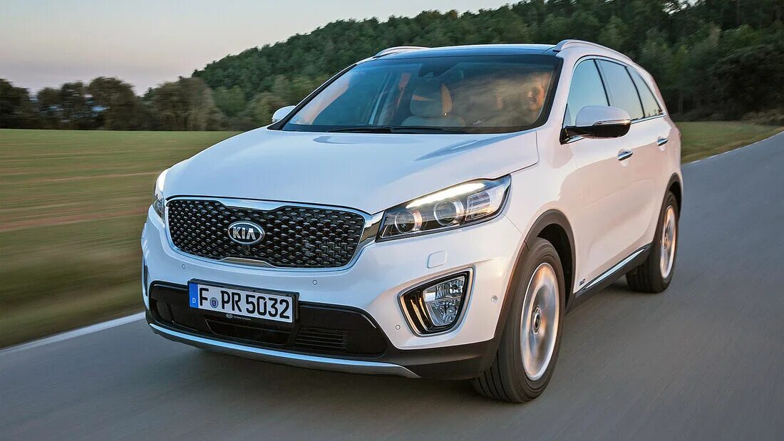 Kia Sorento 2015. Kia Sorento 2016 2,2crdi. Кроссоверы до 2000000. Кроссоверы до 2500000 рублей новые. Кроссоверы до 2500000