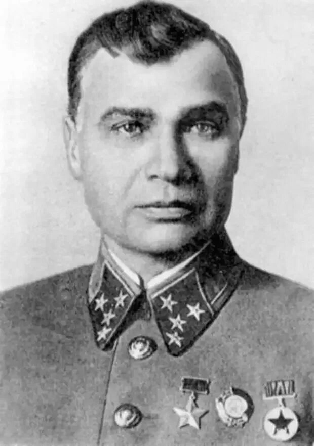 Михаил петрович кирпонос. Диверсант илья старинов. Кирпонос михаил петрович герой советского союза. Николай карташов "ватутин". Генерал-полковник кирпонос.