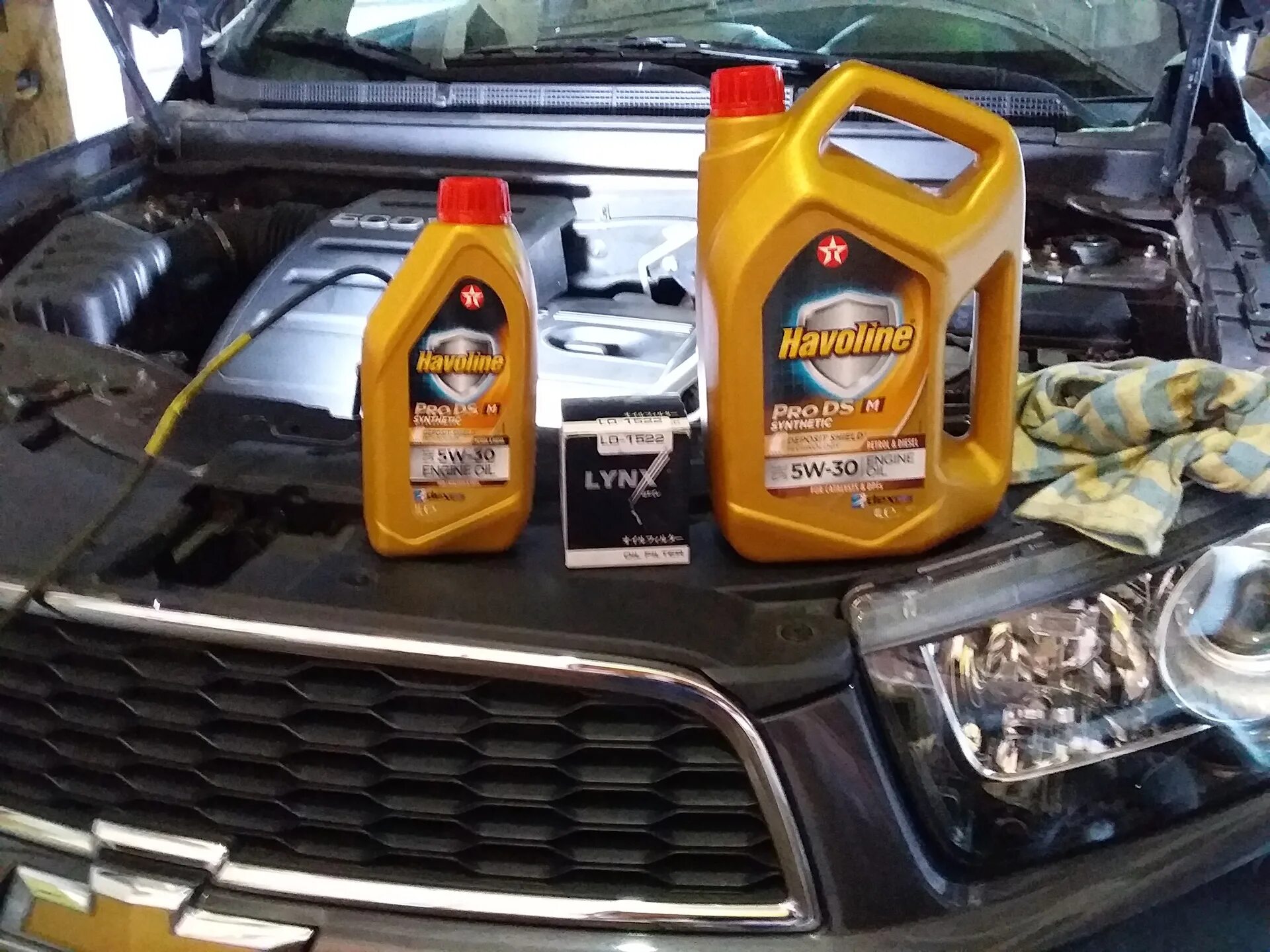 Масла в ДВС Chevrolet Captiva 2.4. Моторное масло для Шевроле Каптива. Масло на Шевроле Каптива 2014 год. Родное масло в двигатель Каптива. Какое масло заливают в каптиву