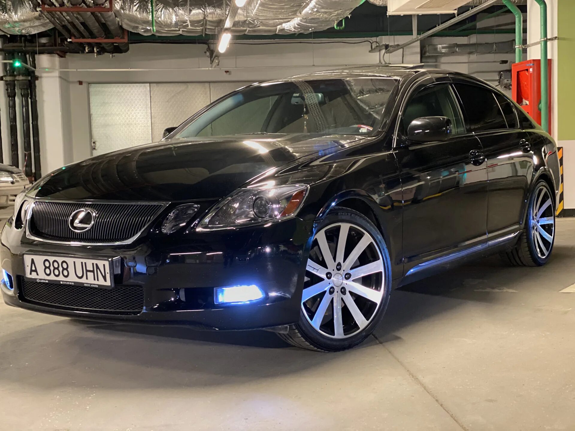 Диски lexus gs. Диски для Лексус GS r19. Lexus GS s190. Лексус GS r19. Lexus GS r19.