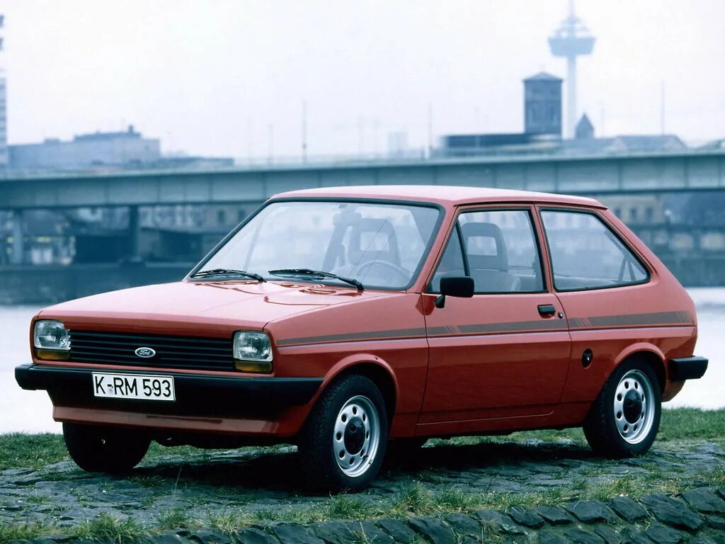 Форд фиеста 1997. Ford fiesta 1 поколение. Ford fiesta 1977. Первая фиеста. Форд фиеста 1.