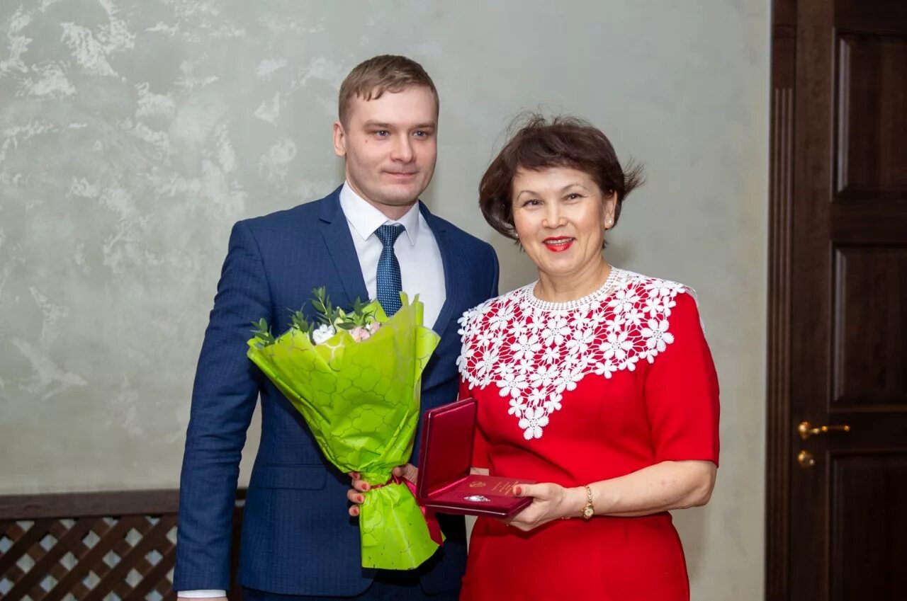 в преддверии международного женского