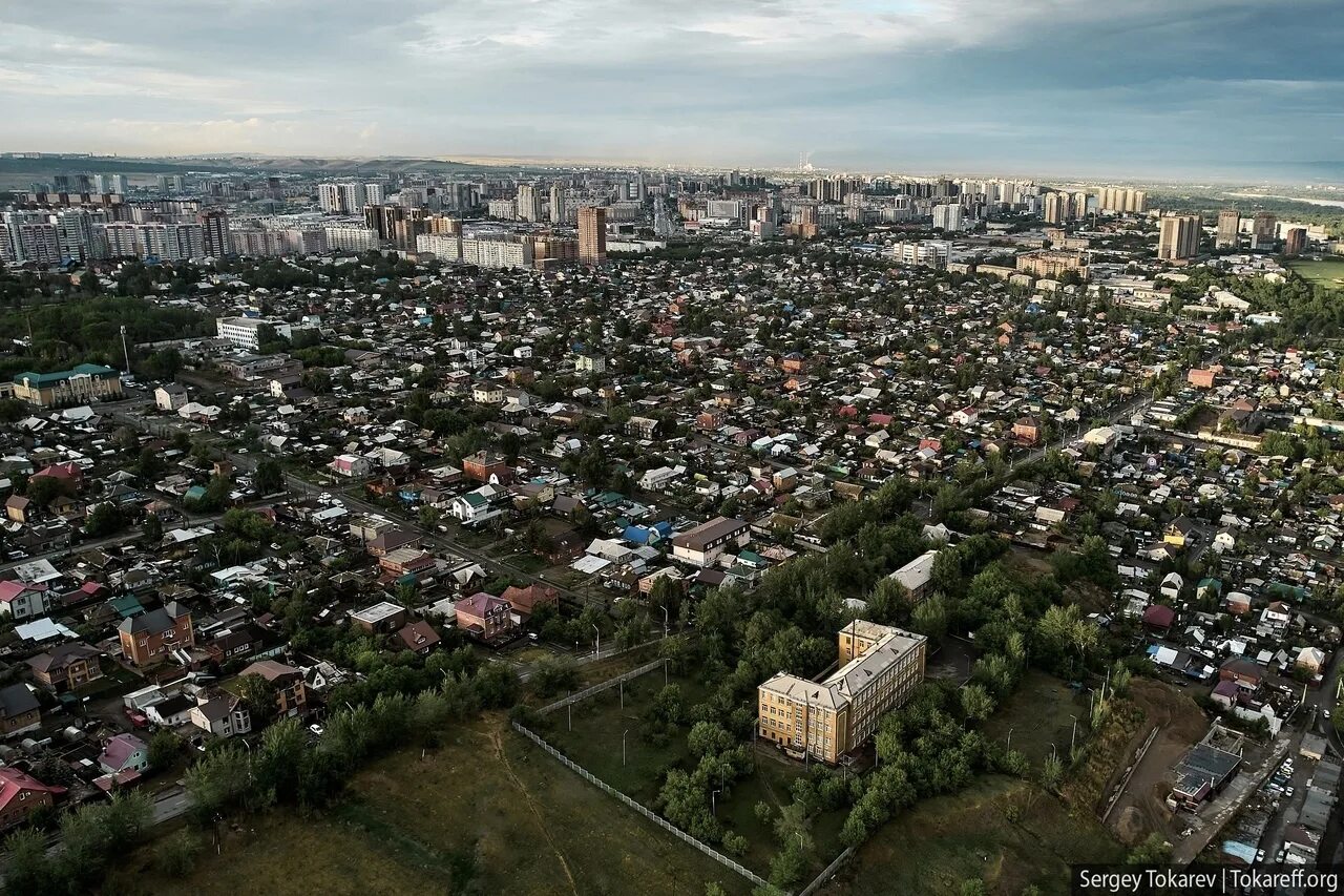 Сайт покровский красноярск. Покровка Красноярск. Красноярск с высоты. Новая Покровка Красноярск. Красноярск 2000 год.