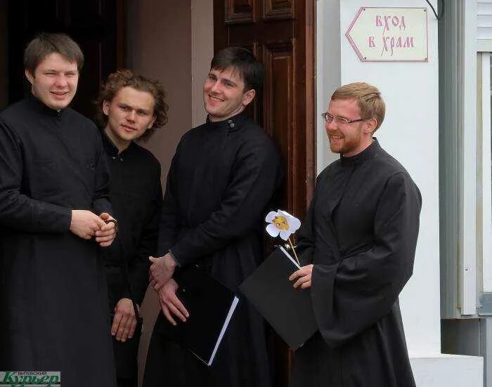 Как стать священником