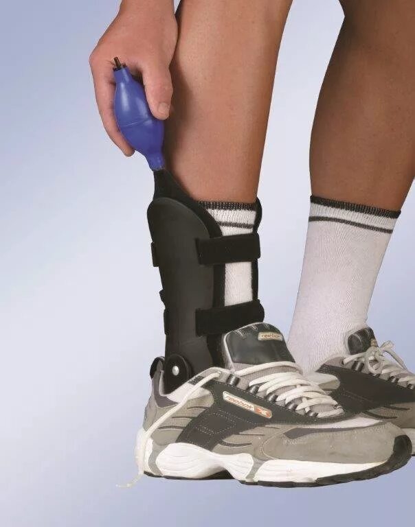 Ортез голеностопного сустава детский. Бандаж голеностопный orliman 84019401. аппарат на голеностопный сустав для детей дцп. ортез голеностопный orliman с внутренним надувным аппаратом. ортез на голеностопный сустав при дцп.