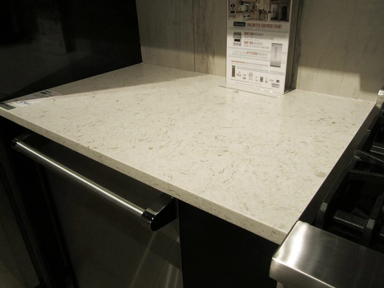 Агломерата technistone noble desiree grey. Bq8583 polished akoya. Silestone кварцевый агломерат. Столешница кварц ve150. Производитель кварцевых столешниц.
